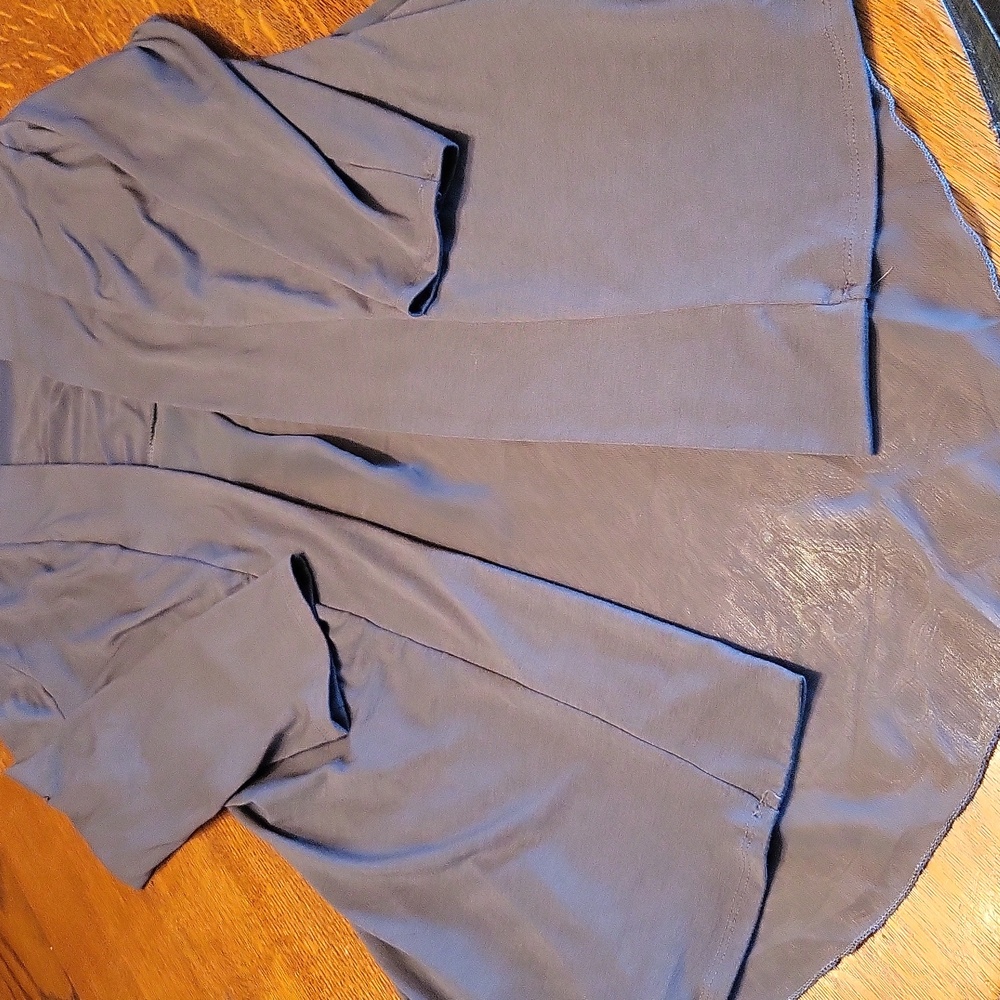 Notations Women's Gray Long Sleeve Top Sheer Back Size Medium - Picture 10 of 10